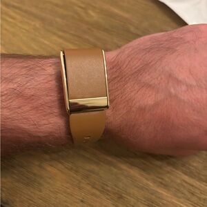 New Tapered Brown Leather and Gold Trim Whoop 5.0/mg Band. Gold Clasp/hook/link.